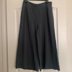 Lululemon Womens Crop WideLeg Pant